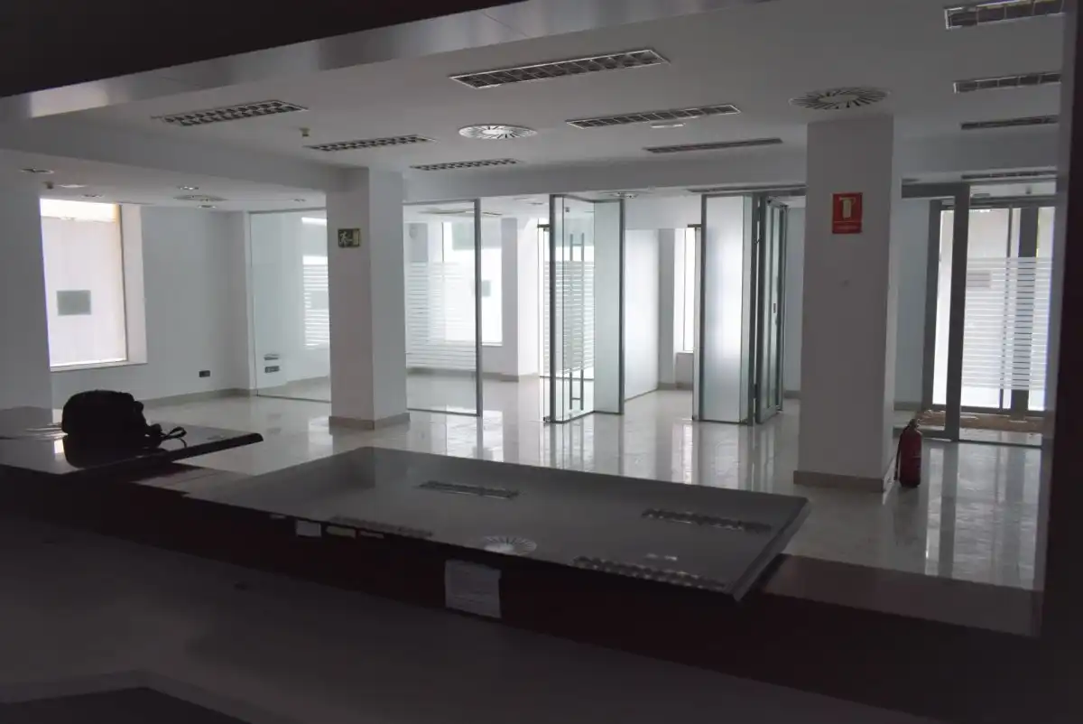 Gewerbefläche zur Miete in Alameda De Colón 5, imagen 8