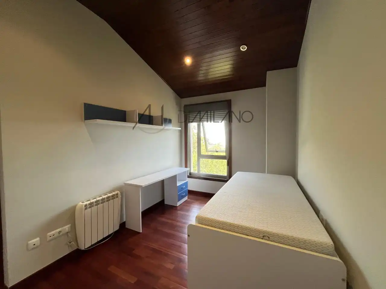 Habitación de Casa o chalet en venta en Cangas  con Calefacción, Jardín privado y Terraza
