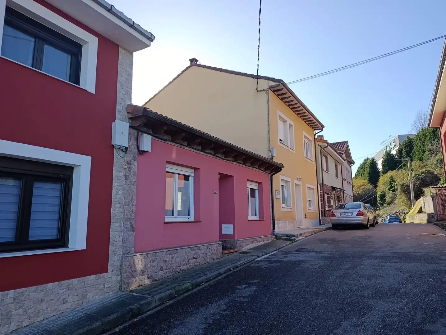 Vista exterior de Casa o chalet en venta en Avilés con Terraza, Trastero y Amueblado
