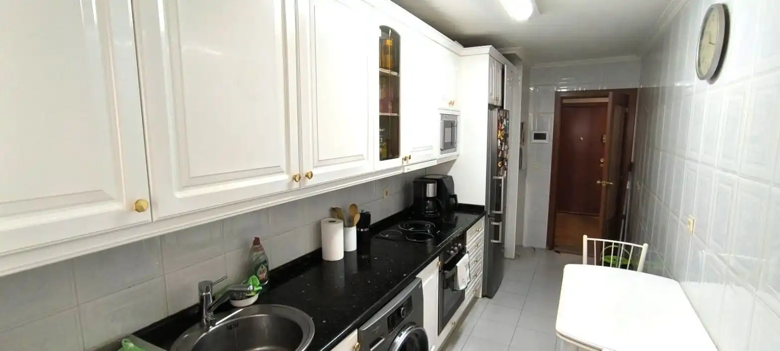 Kitchen of Flat for sale in  Logroño  with Heating and Storage room