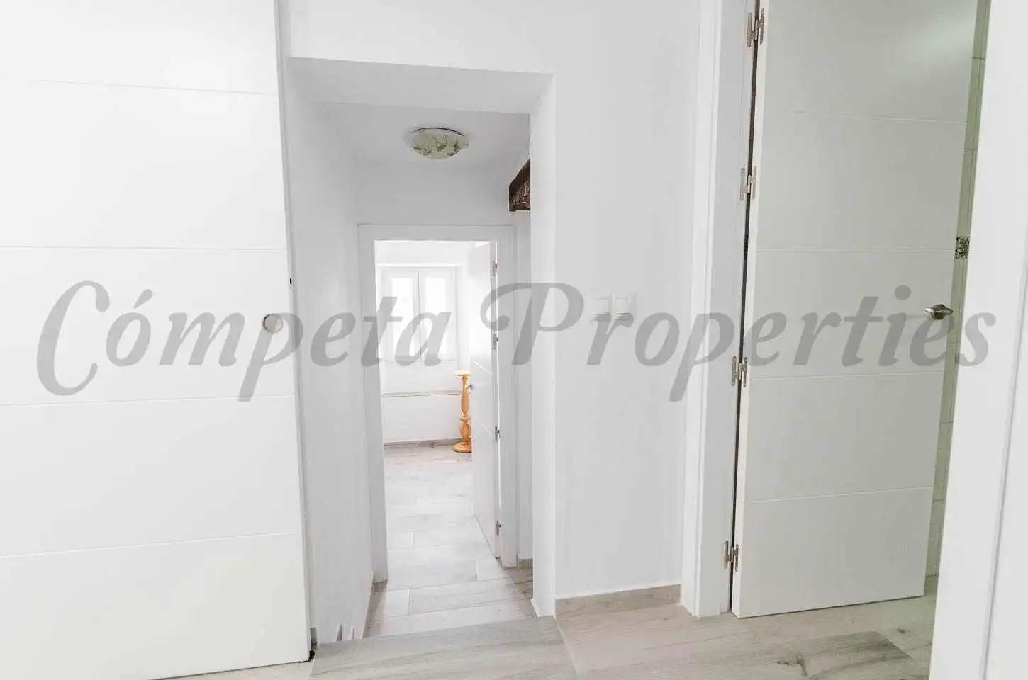 Apartamento en venta en Cómpeta con Aire acondicionado