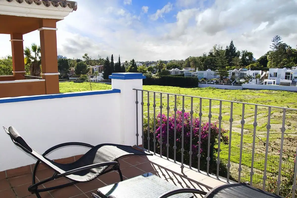 Detached homes for rent in Guadalmina Alta
