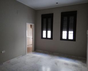 Flat to rent in  Sevilla Capital  with Air Conditioner