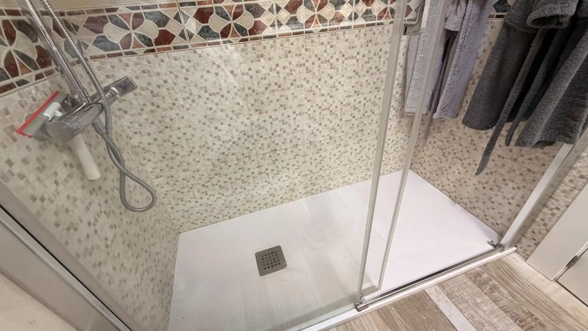 Bany de Casa o xalet en venda en Santa Pola amb Jardí privat, Terrassa i Traster