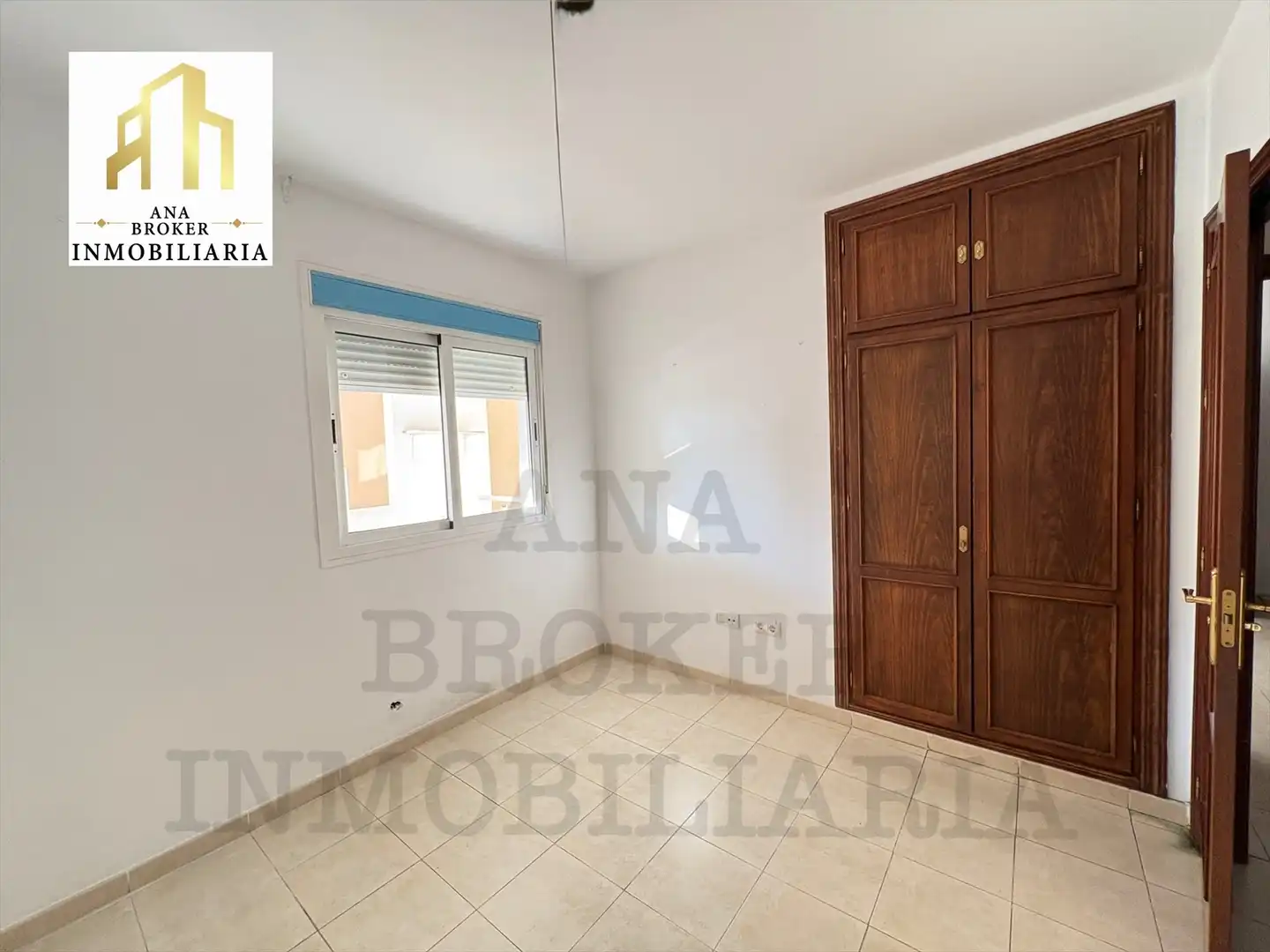 Habitación de Piso en venta en Ronda con Aire acondicionado, Terraza y Piscina comunitaria