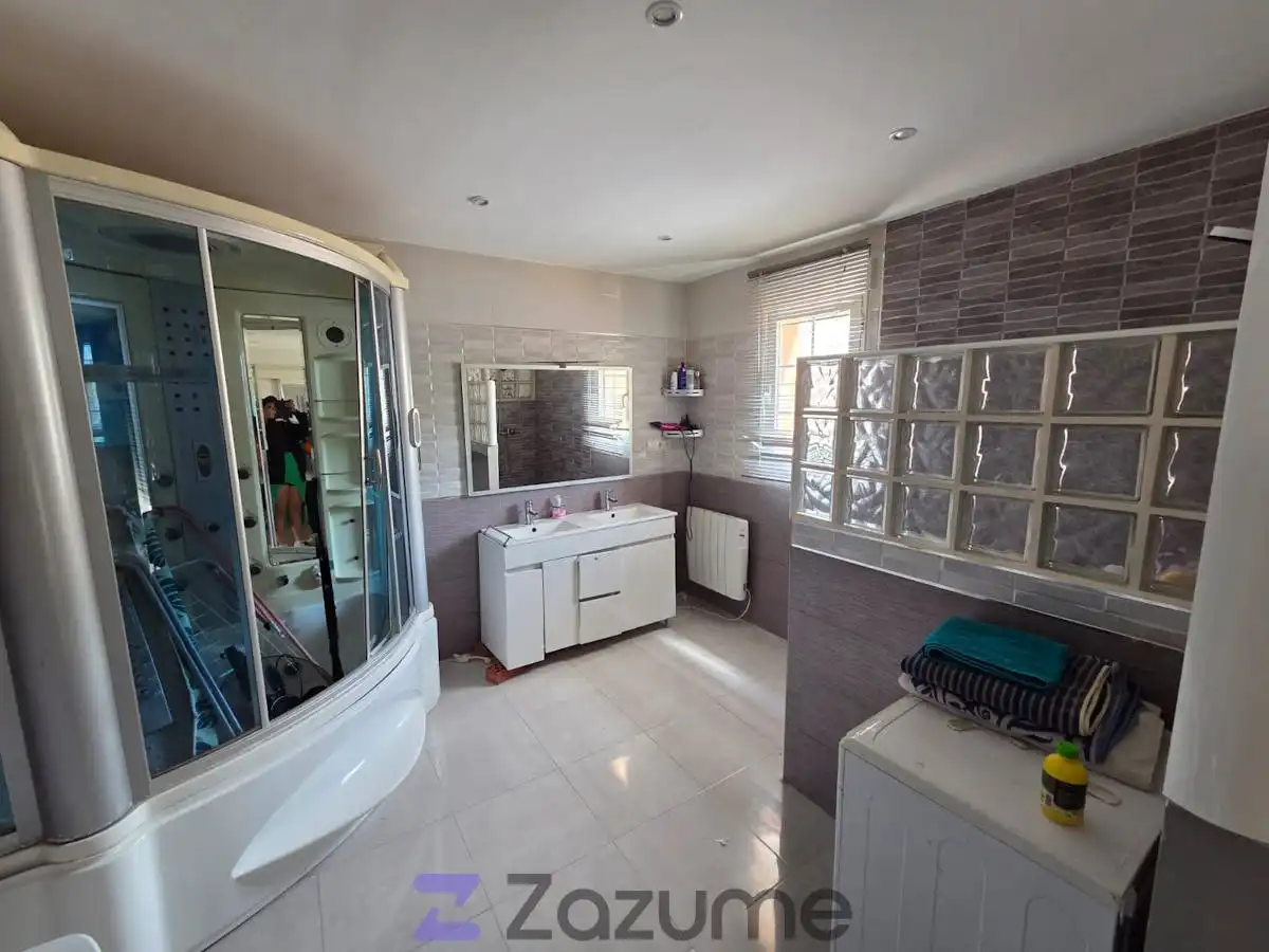 Badezimmer von Haus oder Chalet zur Miete in El Casar de Escalona mit Klimaanlage, Privatgarten und Ofen