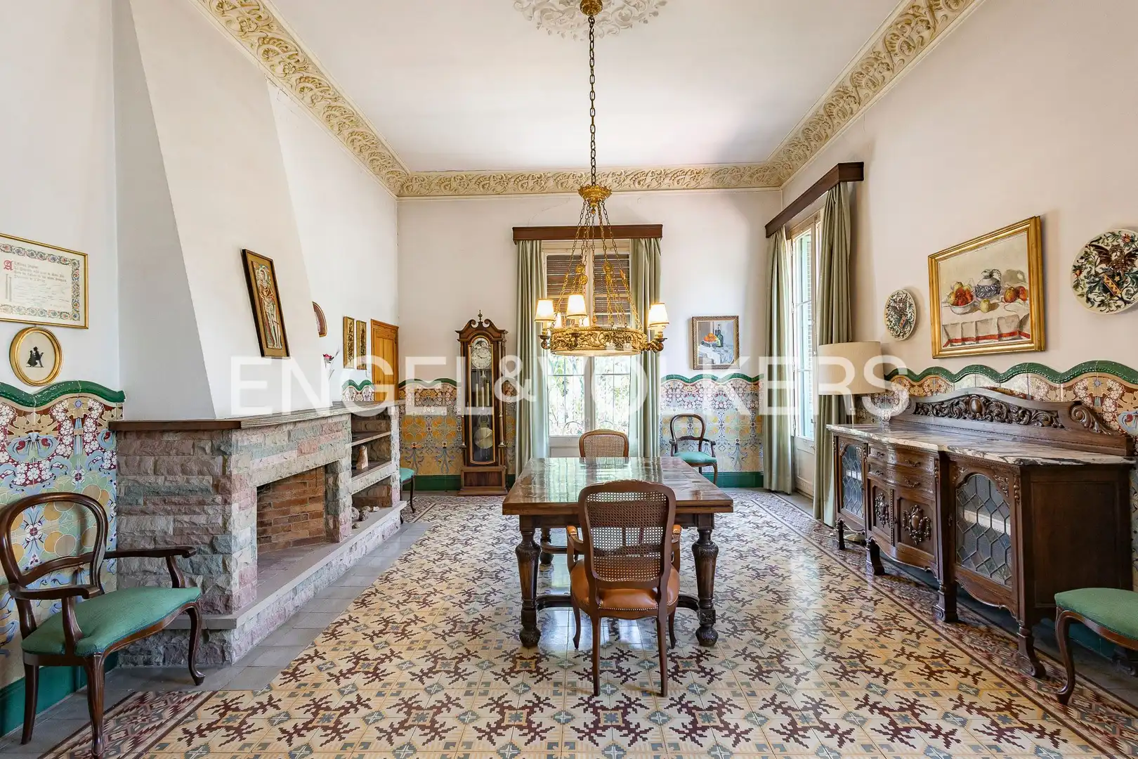 Comedor de Casa o chalet en venta en Sant Boi de Llobregat con Aire acondicionado, Calefacción y Jardín privado