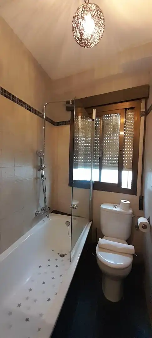 Bany de Pis en venda en Córdoba amb Aire condicionat i Balcó