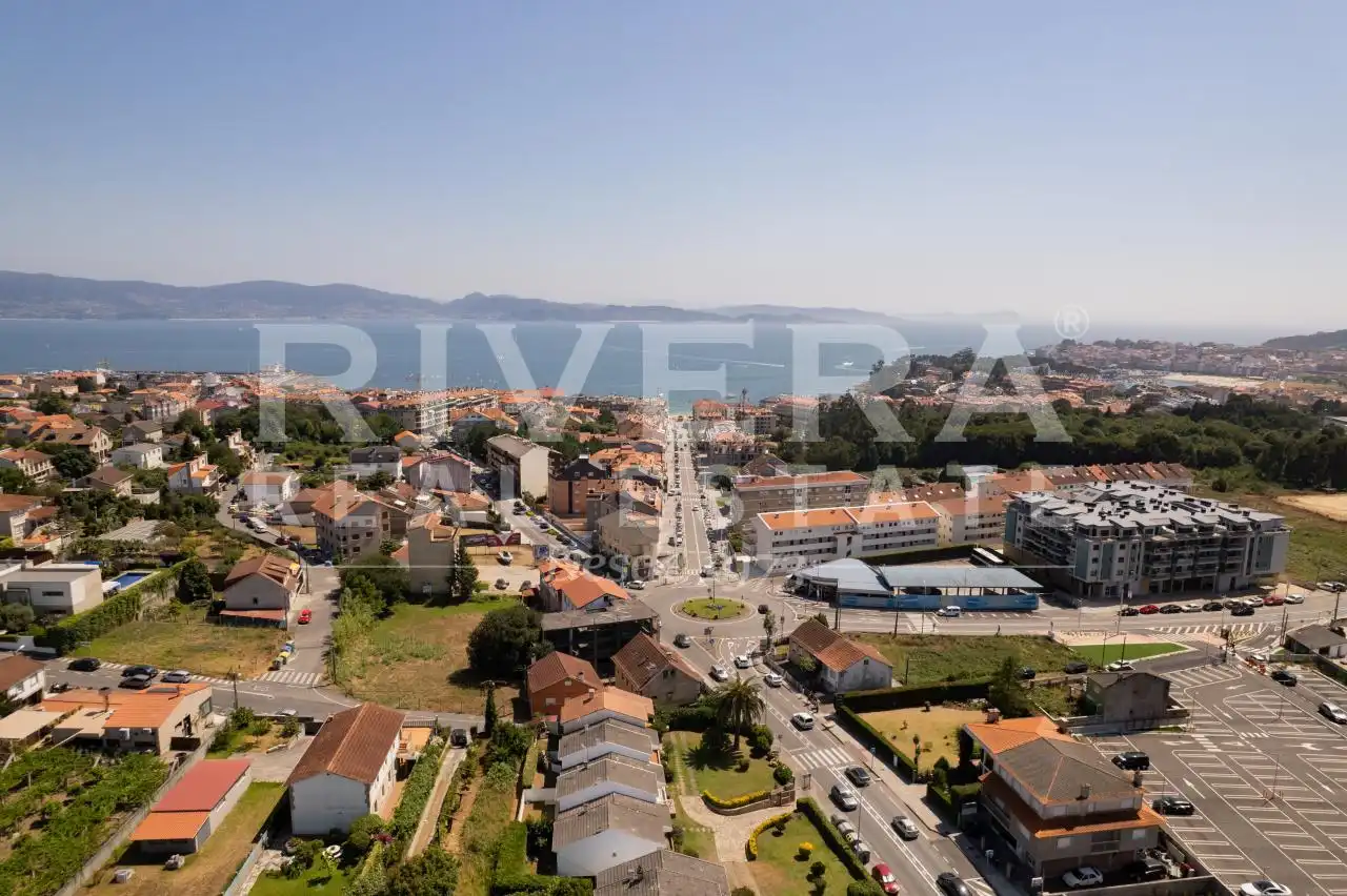 Vista exterior de Casa o chalet en venta en Sanxenxo con Calefacción, Jardín privado y Parquet