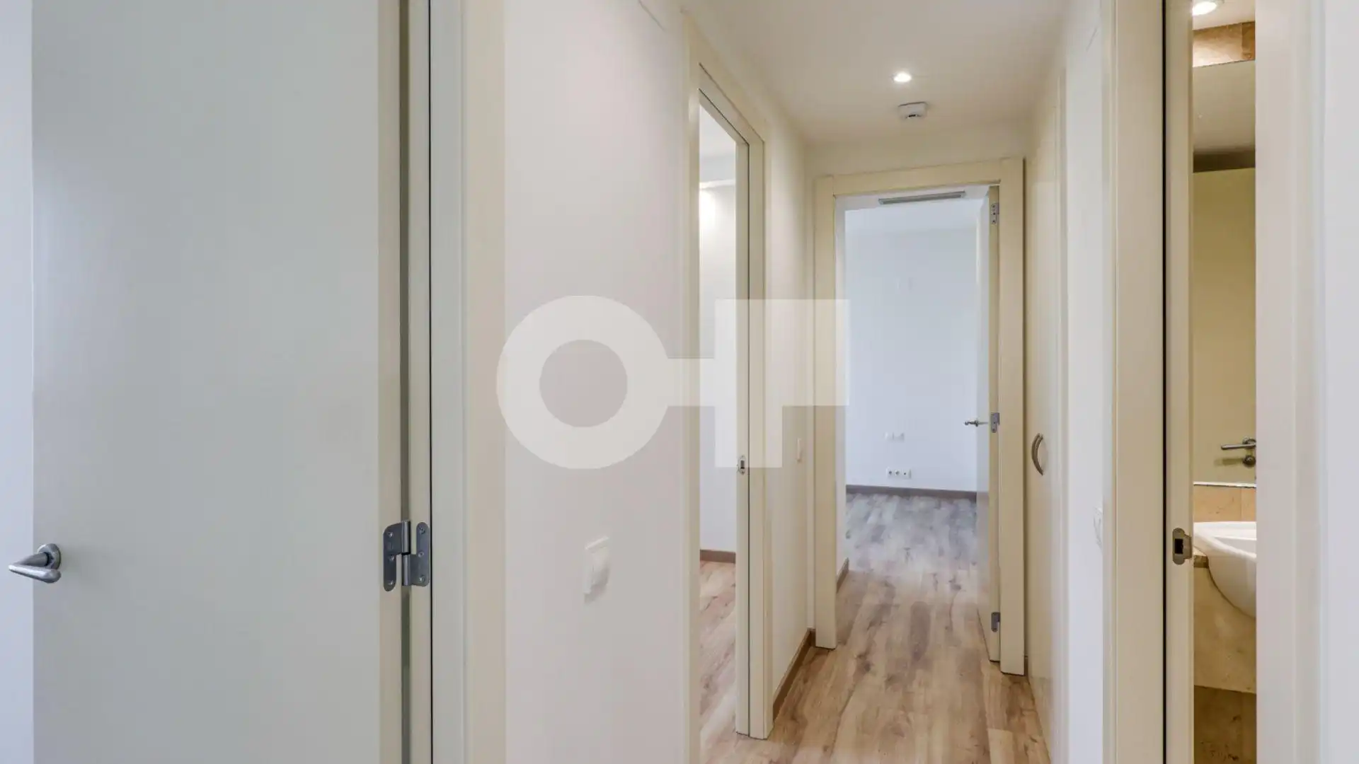 Wohnungen zum Verkauf in Barcelona mit Heizung, Terrasse und Abstellraum