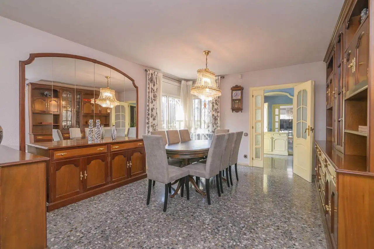Casa con jardín en venta en Sant Vicenç Dels Horts, imagen 4
