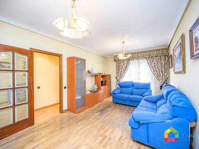 Living room of Flat for sale in  Toledo Capital  with Terrace and Storage room