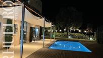 Piscina de Casa o xalet en venda en Santa Eulàlia de Ronçana amb Calefacció, Jardí privat i Parquet