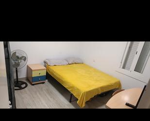 Bedroom of Apartment to rent in L'Hospitalet de Llobregat  with Air Conditioner, Heating and Furnished
