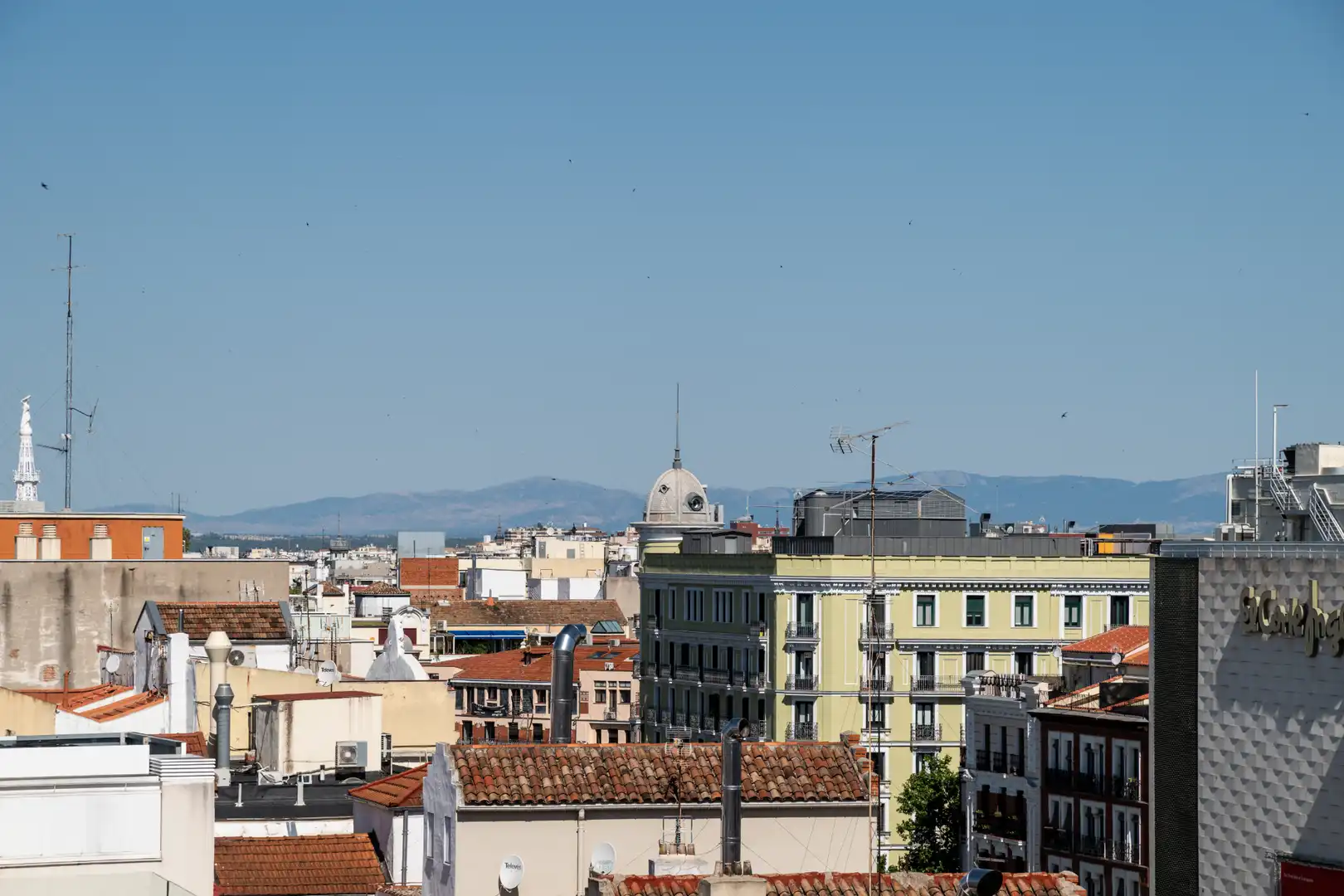 Vista exterior de Ático en venta en Madrid con Aire acondicionado, Calefacción y Terraza
