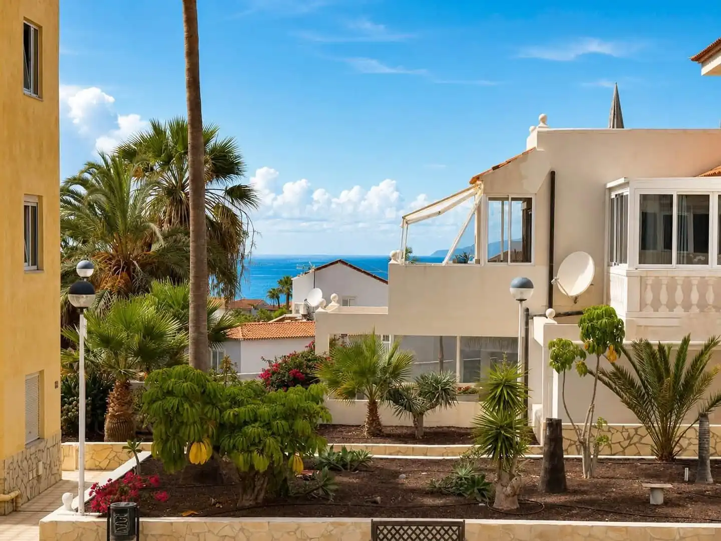 Vista exterior de Apartamento de alquiler en Arona con Terraza, Amueblado y Balcón