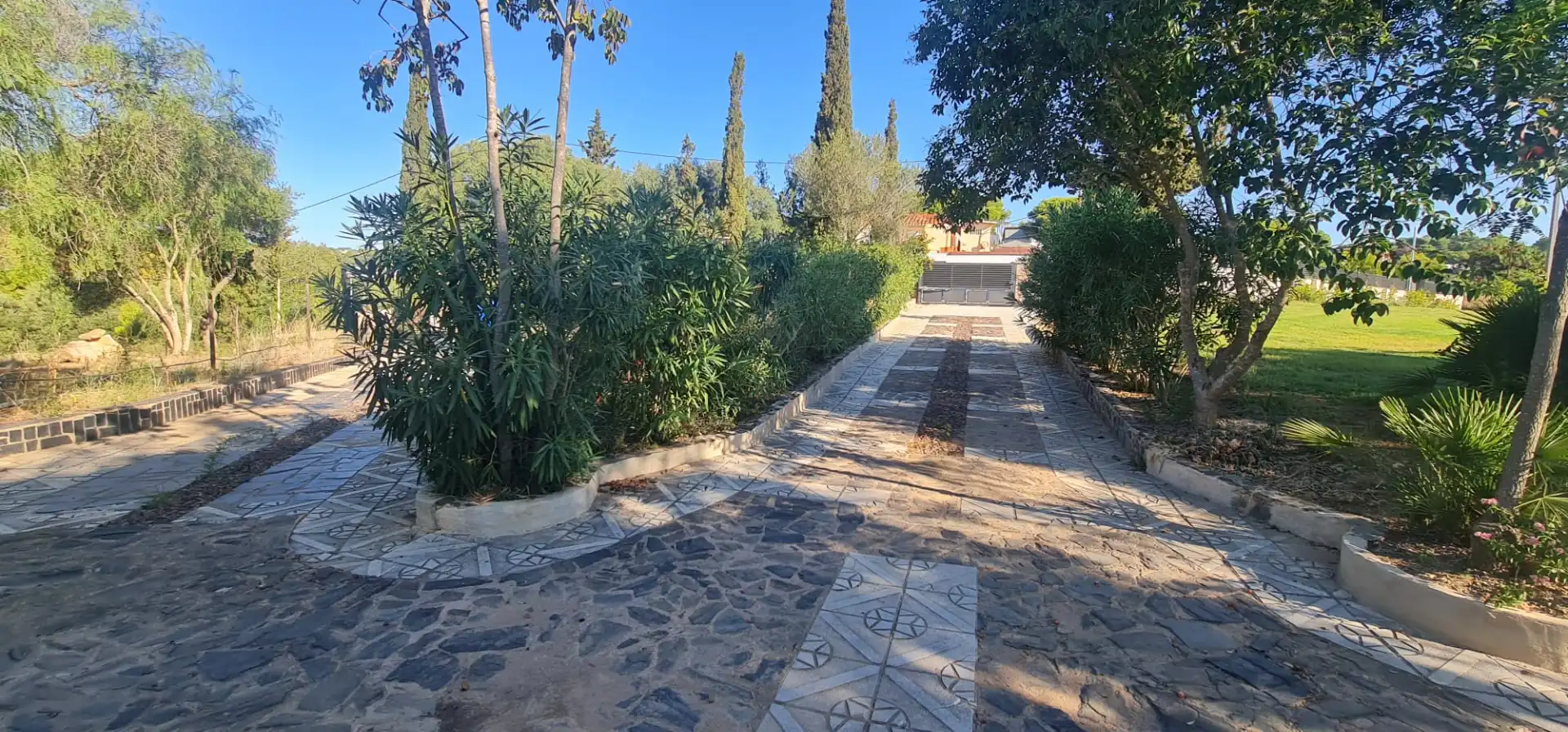 Vista exterior de Casa o xalet en venda en Tarragona amb Aire condicionat, Calefacció i Jardí privat