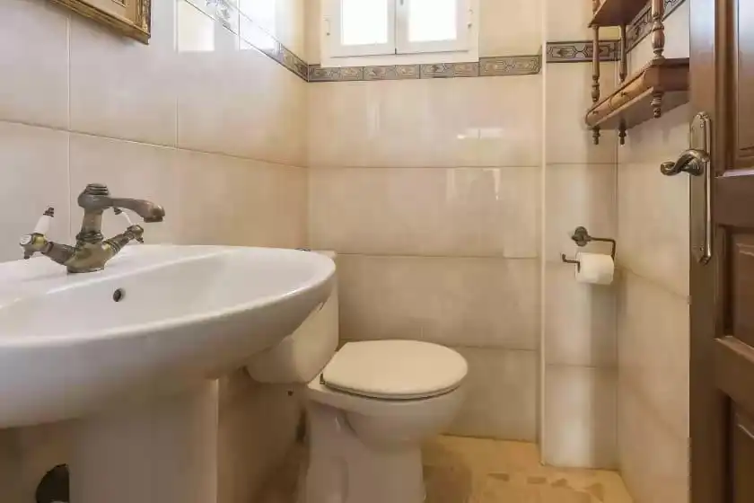 Bathroom of Houses for sale in Chiclana de la Frontera