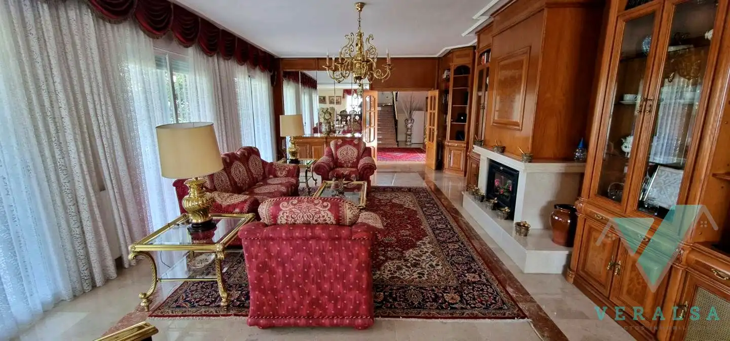 Casa o xalet en venda a Del Bonsái, Prado Norte