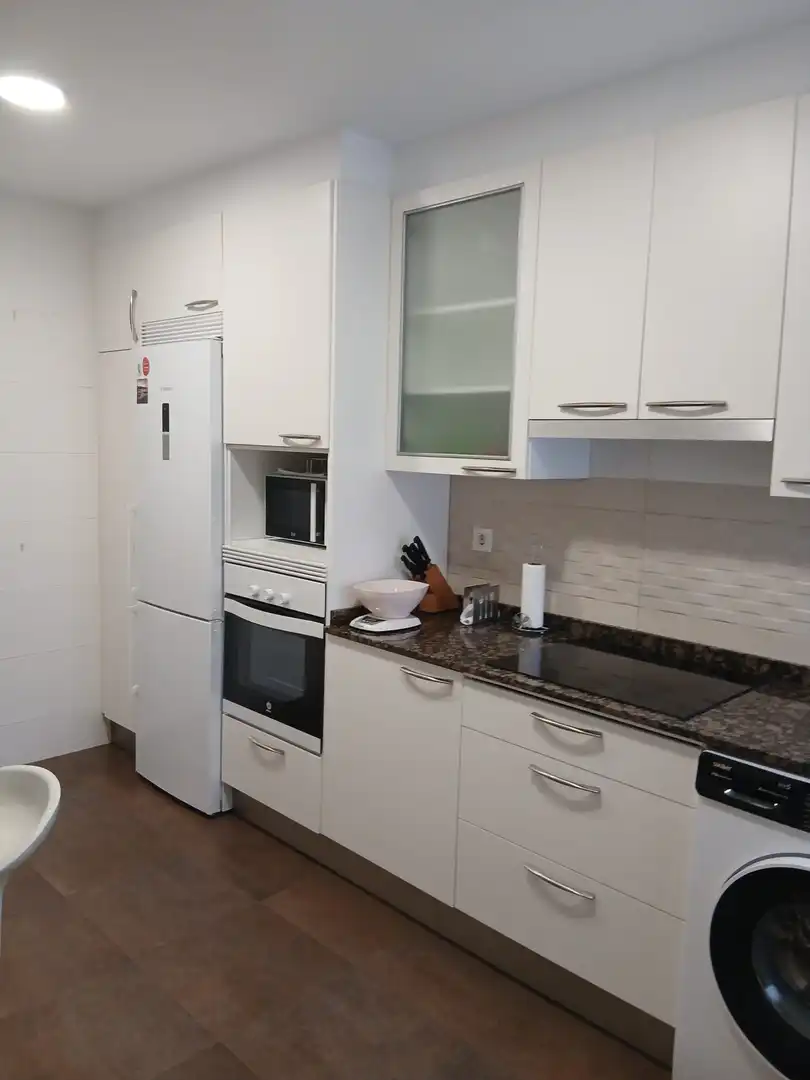 Küche von Wohnung zur Miete in Gijón  mit Heizung und Möbliert