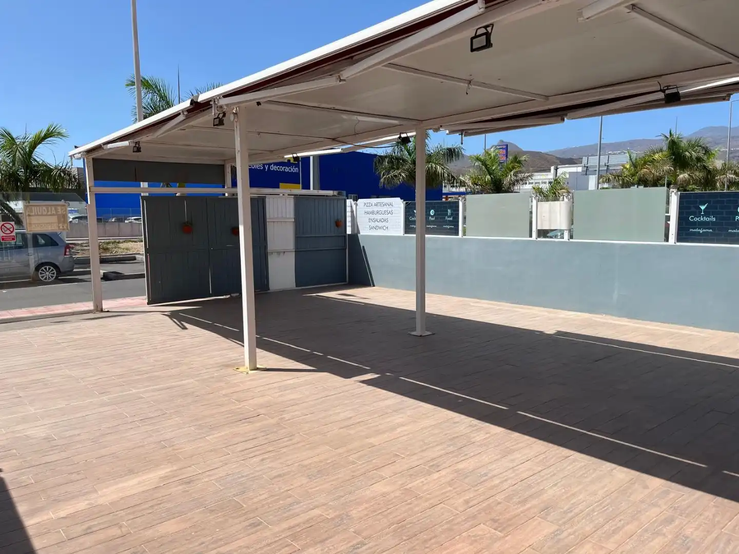 Aparcament de Local de lloguer en Las Chafiras