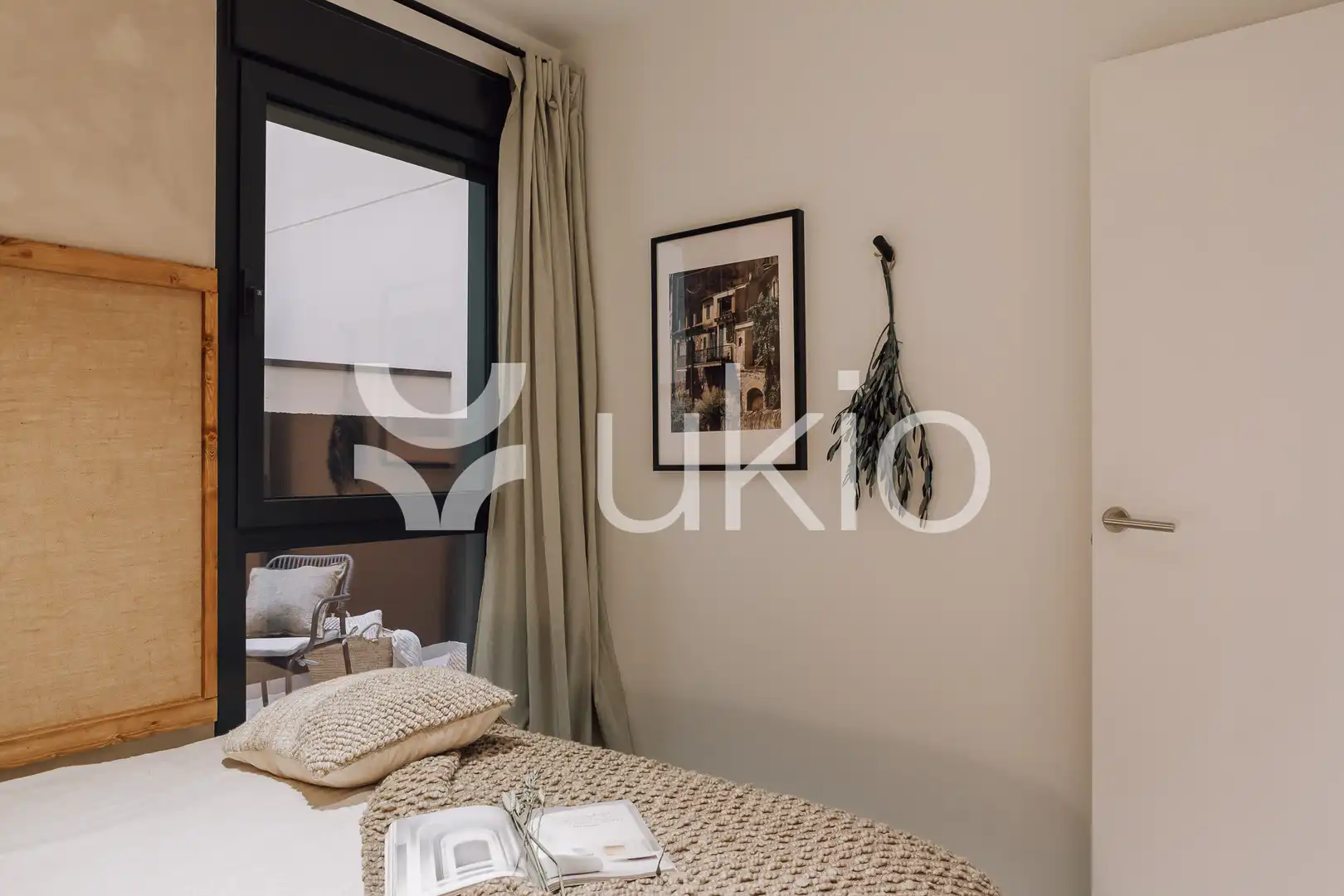 Schlafzimmer von Wohnungen zur Miete in Barcelona mit Klimaanlage, Heizung und Terrasse