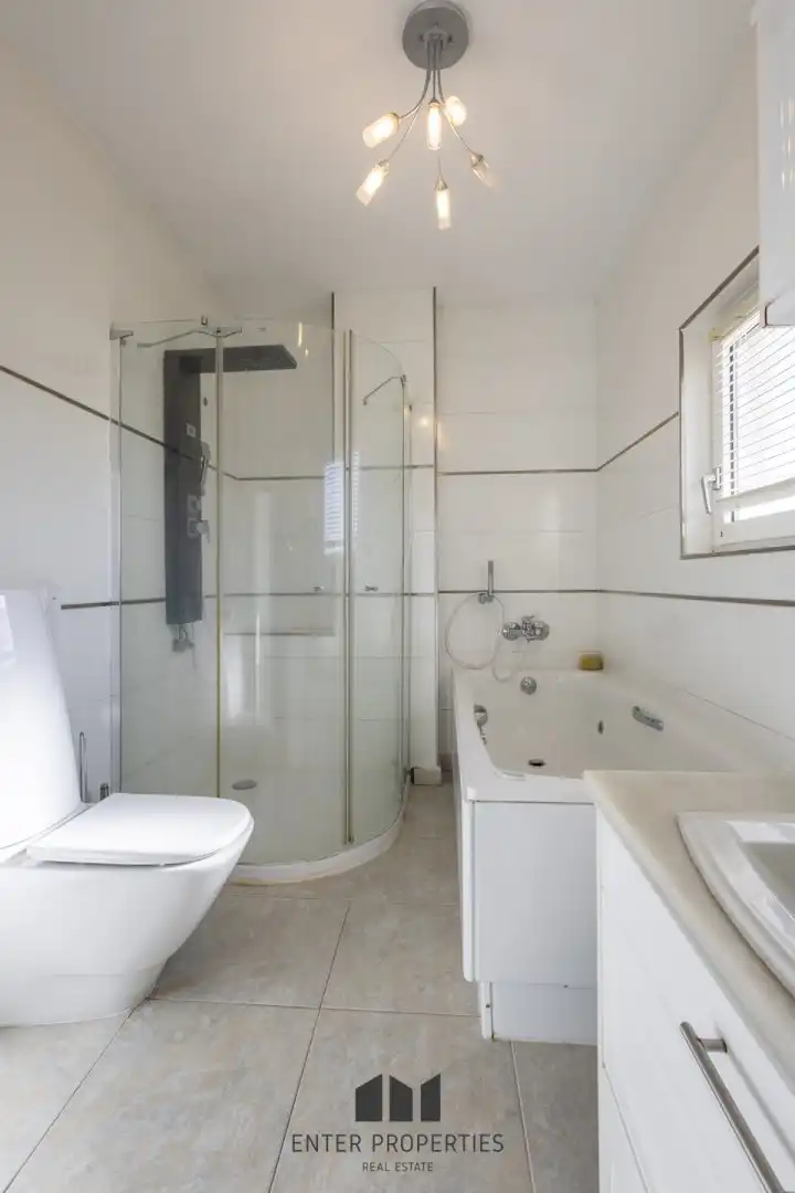 Baño de Piso en venta en Moraira con Aire acondicionado, Calefacción y Piscina