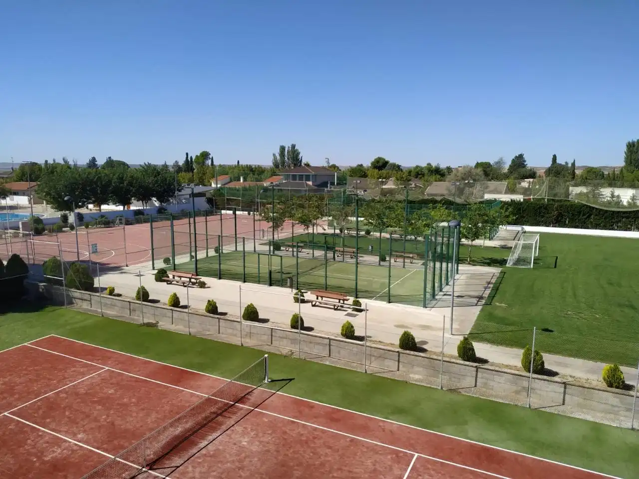 Jardí de Casa o xalet en venda en Zuera amb Jardí privat i Piscina comunitària
