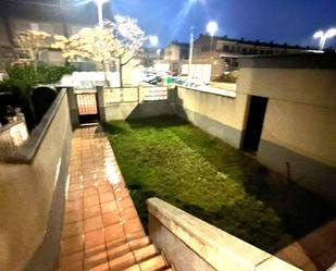 Vista exterior de Casa o xalet de lloguer en Cáceres Capital amb Aire condicionat, Calefacció i Traster