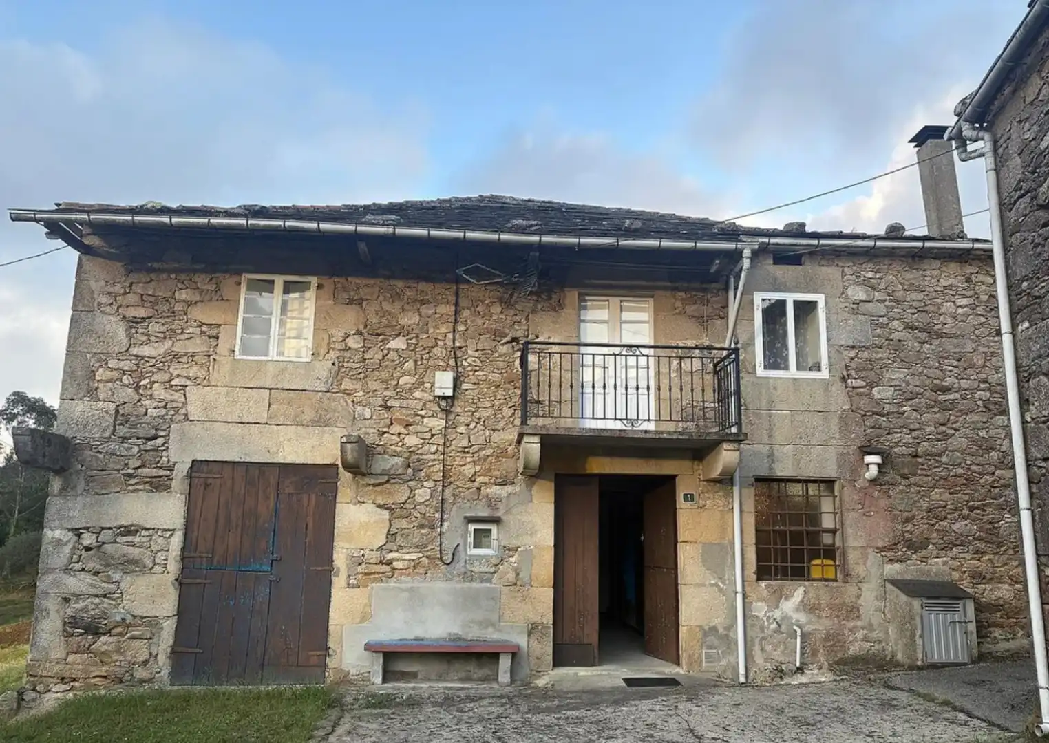 Vista exterior de Finca rústica en venda en Viveiro amb Jardí privat