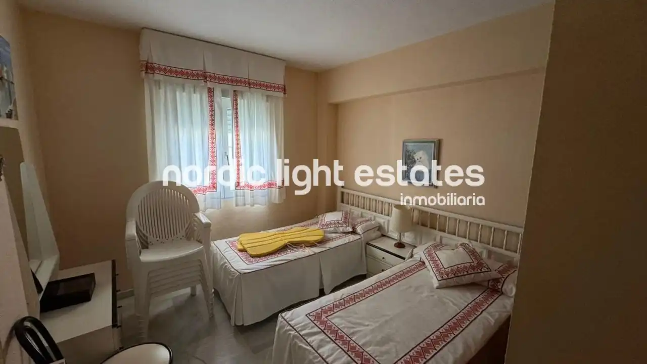 Piso con piscina en venta en La Carihuela - Los Nidos, imagen 15