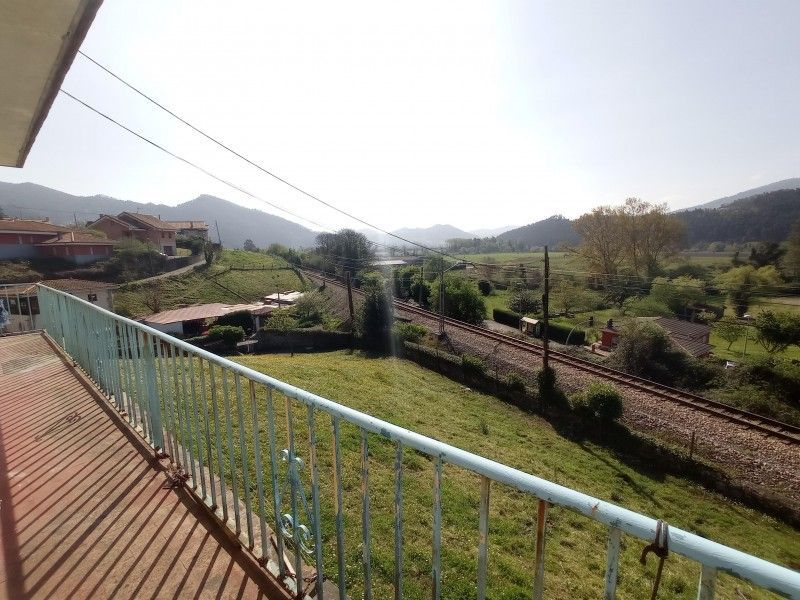 Vista exterior de Planta baixa en venda en Soto del Barco amb Terrassa, Moblat i Internet