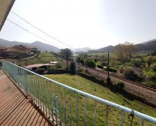 Vista exterior de Planta baixa en venda en Soto del Barco amb Terrassa