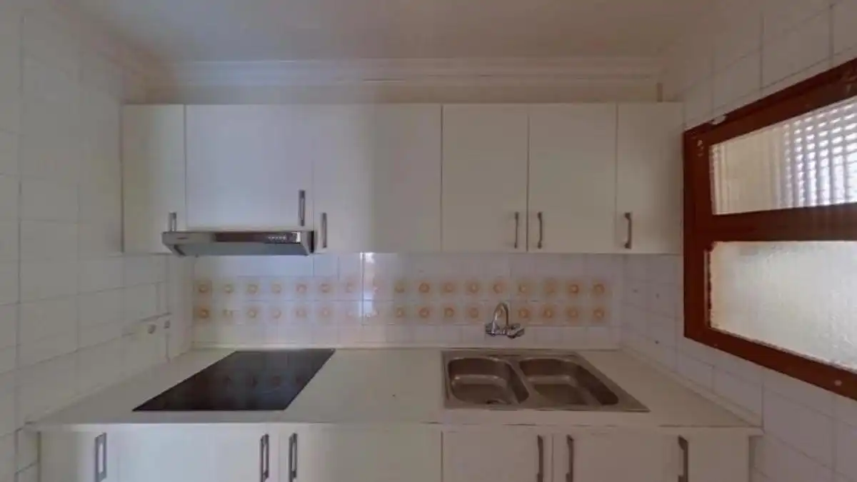 Kitchen of Apartments for sale in Salt  with Balcony