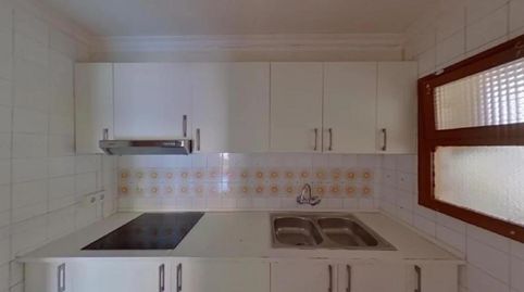 Foto 5 de Apartamento en venta en Calle Angel Guimera, Centre, Salt