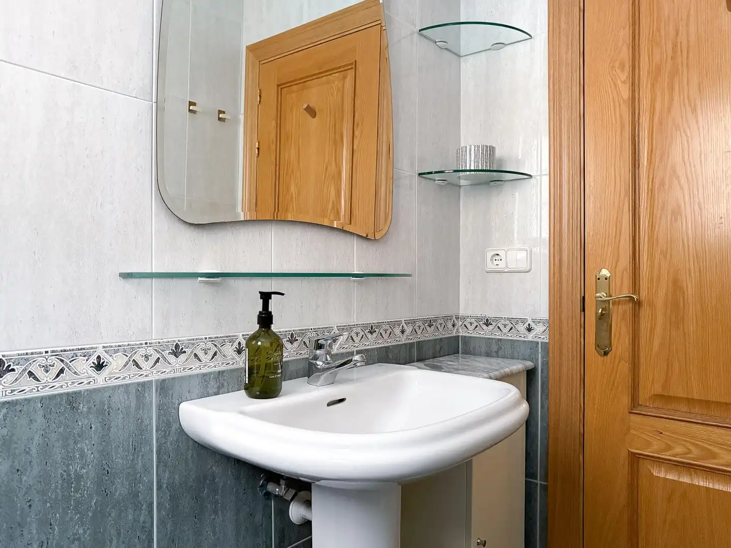 Baño de Casa o chalet en venta en Huarte / Uharte con Calefacción, Jardín privado y Terraza