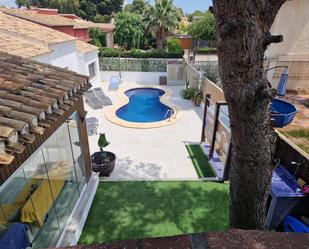 Piscina de Casa o xalet en venda en Orihuela amb Aire condicionat, Calefacció i Jardí privat