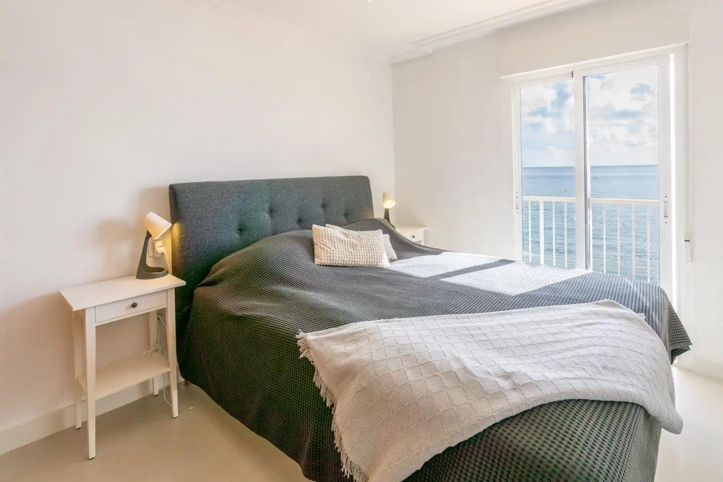 Schlafzimmer von Wohnung zum Verkauf in Santa Pola mit Klimaanlage und Terrasse