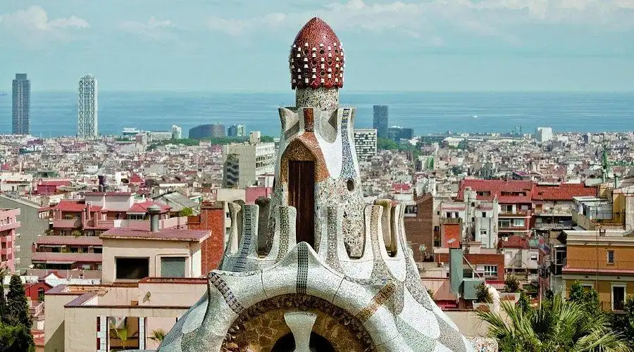 Vista exterior de Edifici en venda en Barcelona