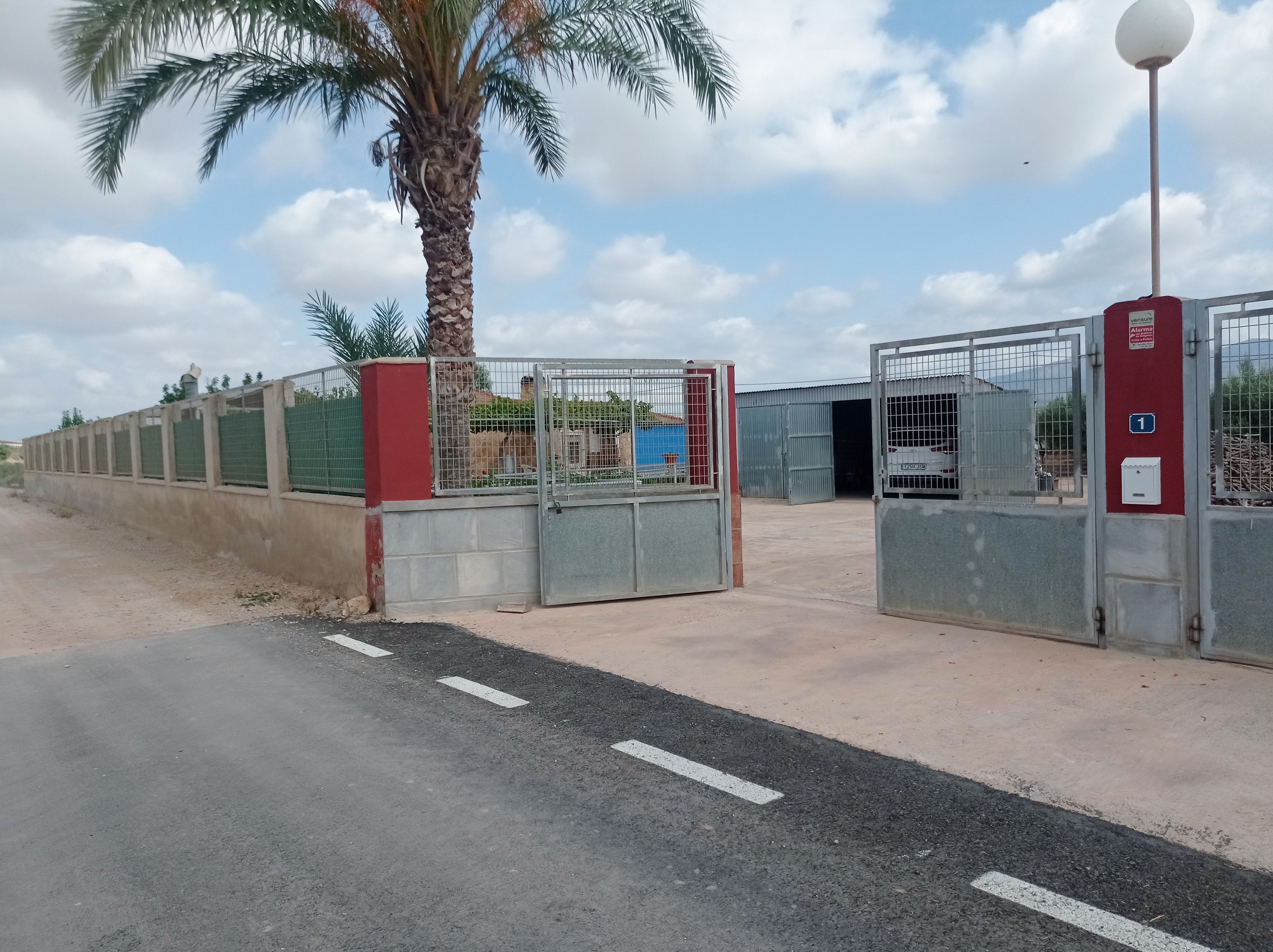 Aparcament de Finca rústica en venda en Fuente Álamo de Murcia amb Calefacció, Jardí privat i Piscina