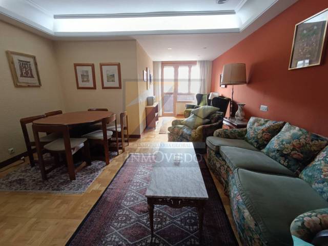 Piso en Alquiler en Calle General Elorza en Salesas - Foncalada - Campoamor