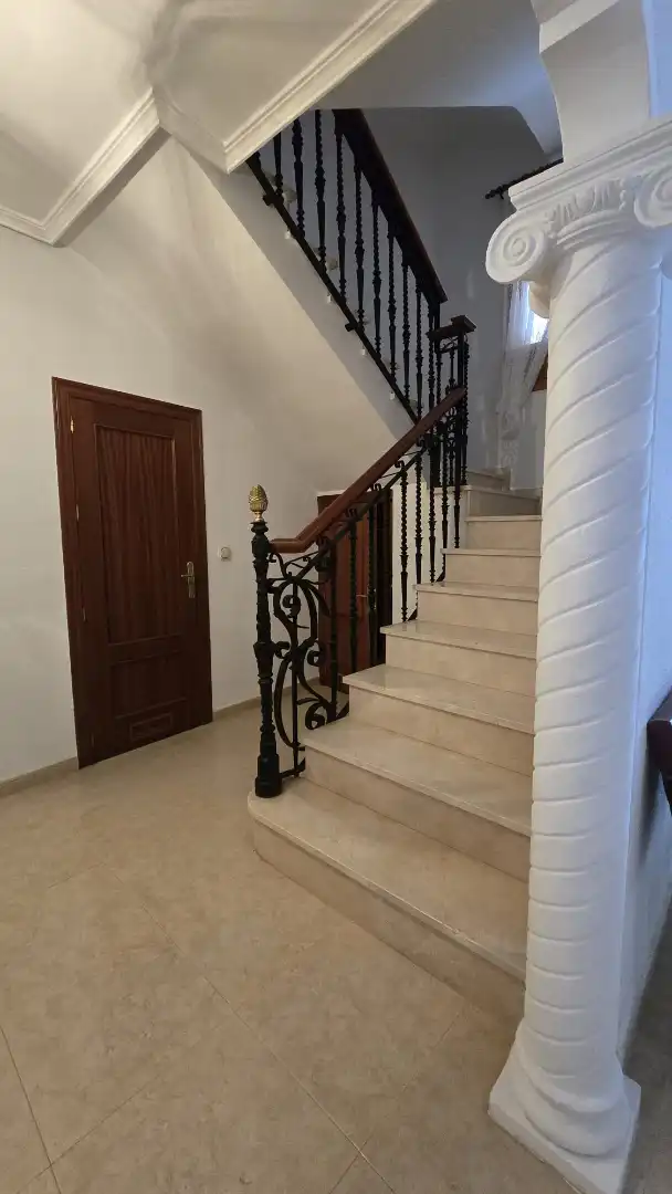 En Pleno Casco Antiguo de Ubeda se encuentra esta Casa distribuida en 3 viviendas independientes, ideal para invertir, immagine 3