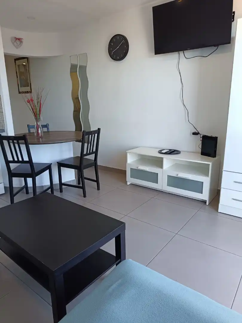 Sala de estar de Estudio en venta en Adeje con Aire acondicionado, Terraza y Amueblado
