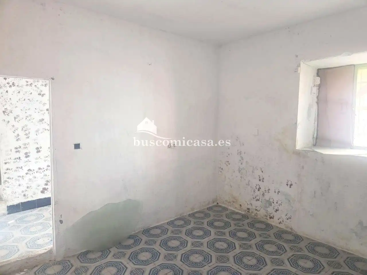 Casa adosada en venda en Jaén amb Balcó