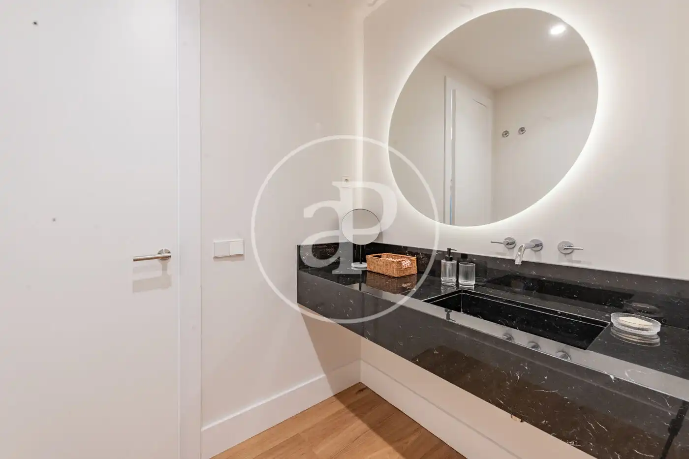 Baño de Piso en venta en Madrid con Aire acondicionado, Calefacción y Terraza