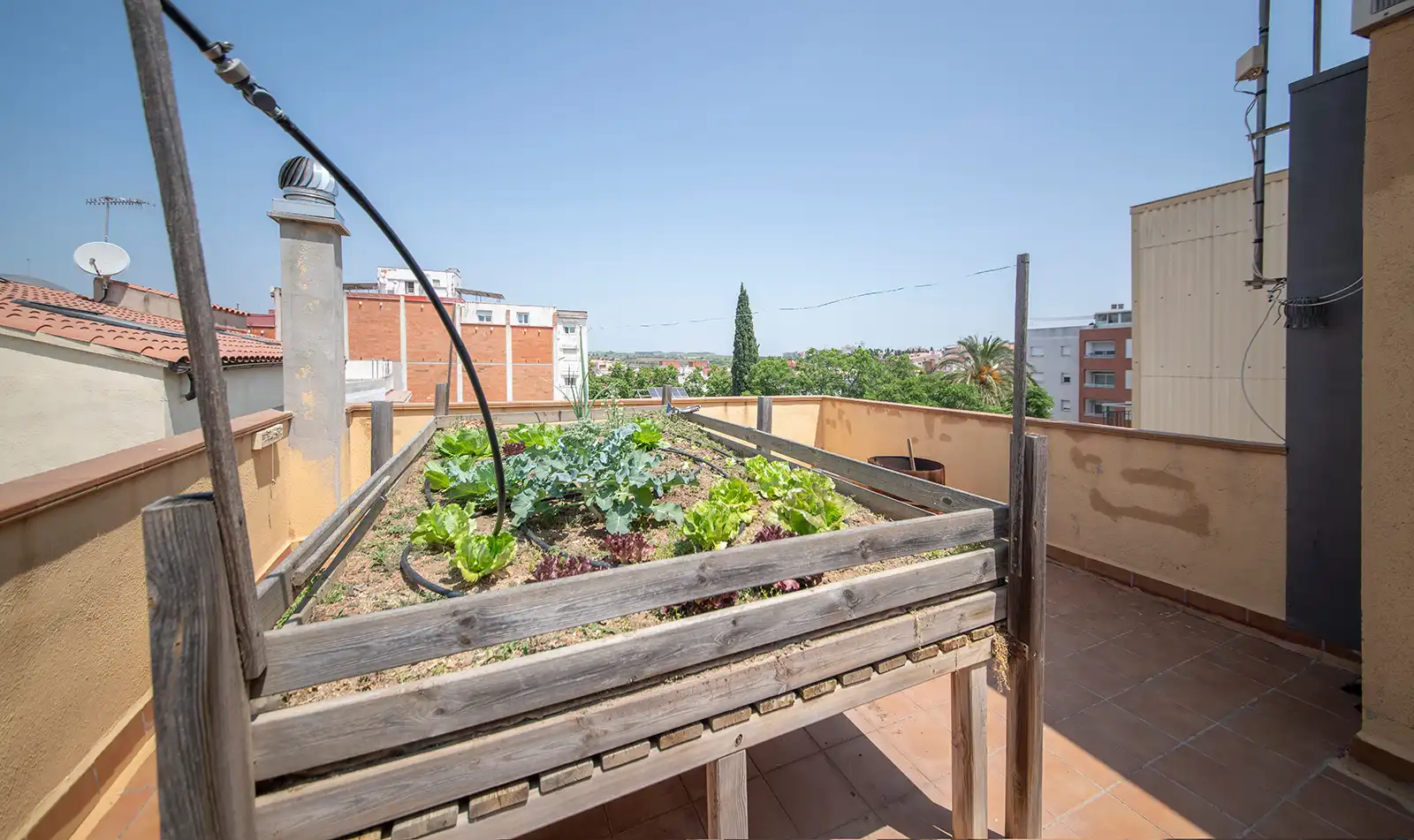 Casa adosada en venta en Carrer de la Beneficència, Les Clotes
