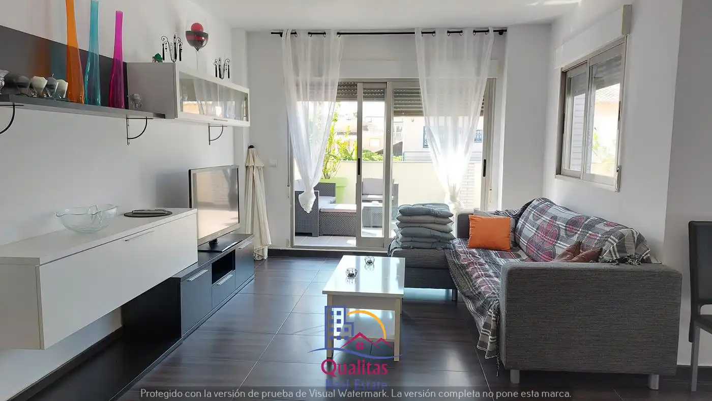 Sala de estar de Casa adosada de alquiler en Oliva con Aire acondicionado, Calefacción y Terraza