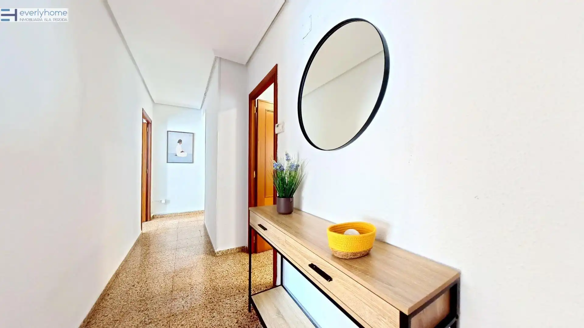 Flat for rent in Valencia  with Furnished and Balcony