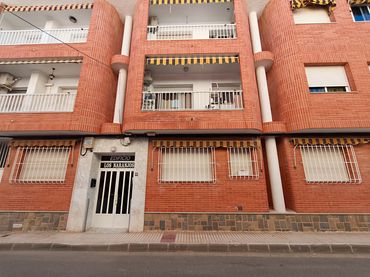 Pis amb balcó en venda a Calle de la Concepción 11