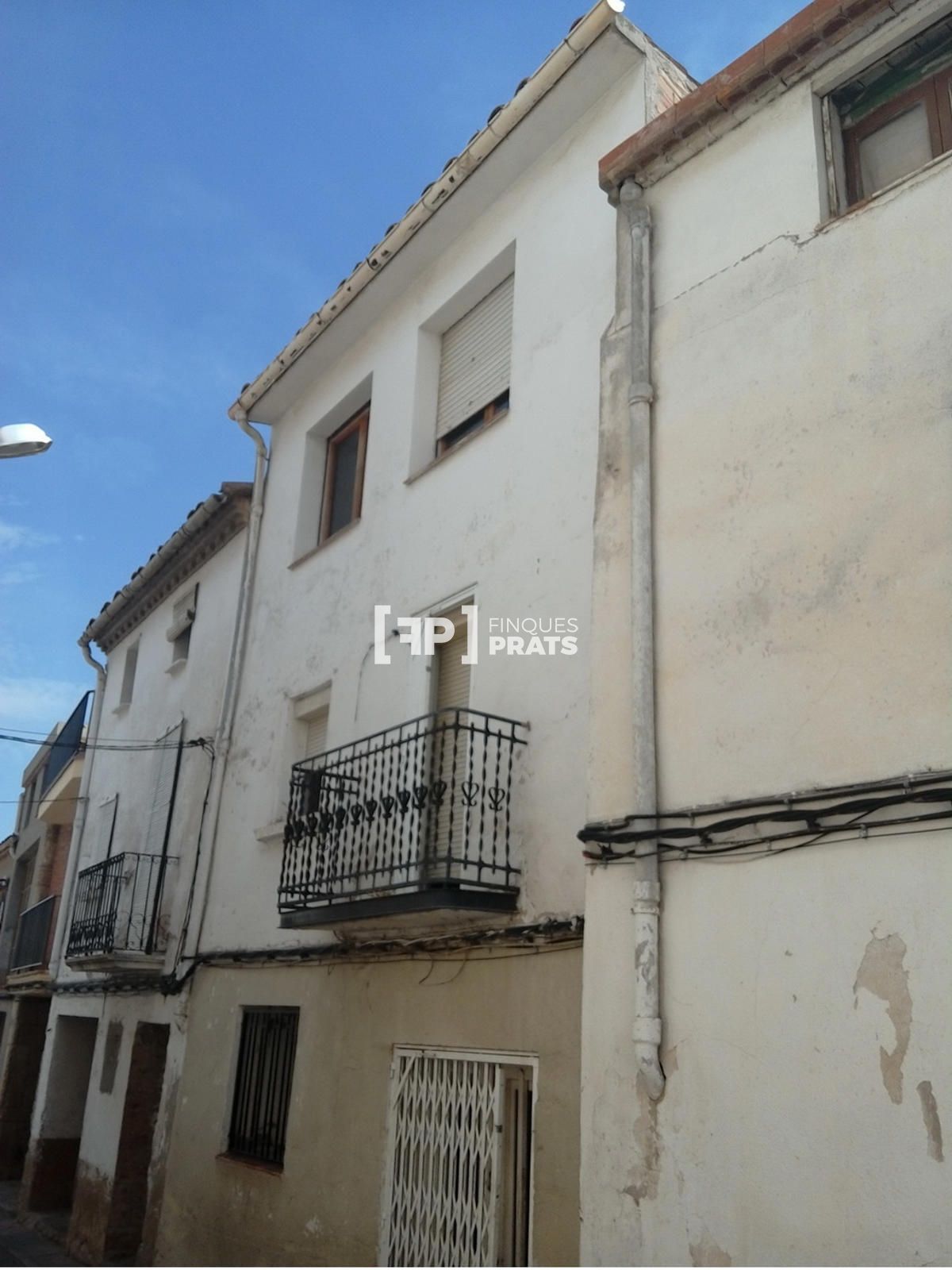 Exterior view of Single-family semi-detached for sale in Miralcamp  with Terrace